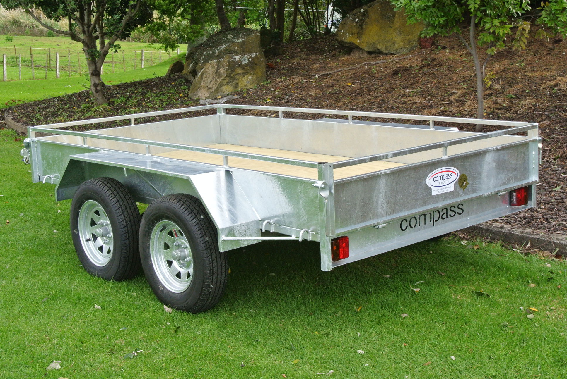 Tandem Unbraked Box Trailer 2700 x 1500 mm (9′ x 5′)